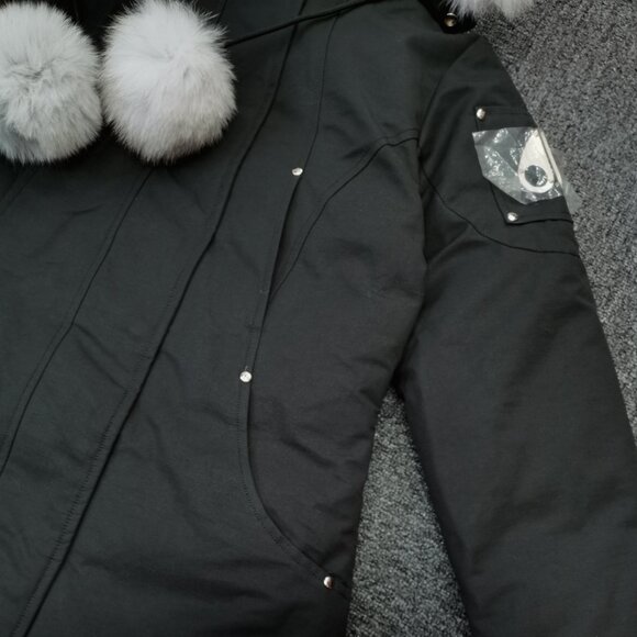 Moose Knuckles Women‘s Jacket - Picture 3 of 6